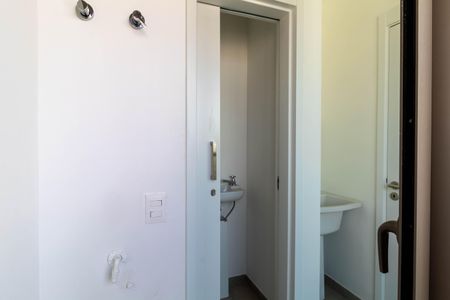 Apartamento à venda com 134m², 3 quartos e 2 vagas Apartamento à venda com 134m², 3 quartos e 2 vagasLavanderia