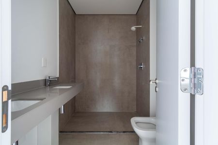 Apartamento à venda com 134m², 3 quartos e 2 vagas Apartamento à venda com 134m², 3 quartos e 2 vagasSuite 01 - Banheiro