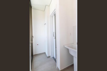 Apartamento à venda com 134m², 3 quartos e 2 vagas Apartamento à venda com 134m², 3 quartos e 2 vagasLavanderia