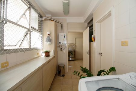 Apartamento à venda com 160m², 3 quartos e 1 vagaÁrea de Serviço