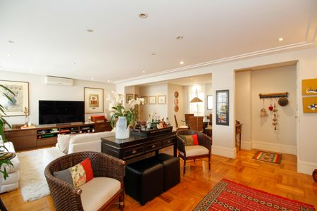 Apartamento à venda com 160m², 3 quartos e 1 vagaSala 