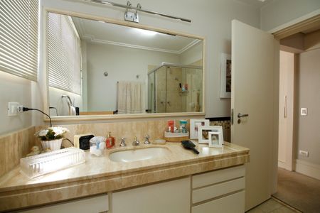 Apartamento à venda com 160m², 3 quartos e 1 vagaBanheiro da Suíte