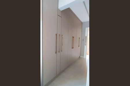 Apartamento à venda com 137m², 3 quartos e 2 vagasSuíte 1