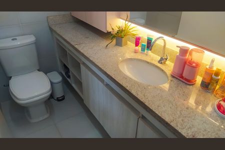 Apartamento à venda com 137m², 3 quartos e 2 vagasBanheiro Suíte 2