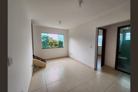 Sala de apartamento para alugar com 2 quartos, 120m² em Arvoredo II, Contagem