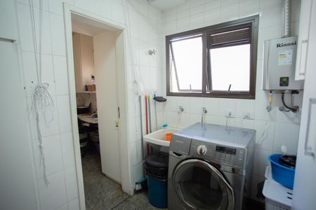 Apartamento para alugar com 147m², 3 quartos e 3 vagas Apartamento para alugar com 147m², 3 quartos e 3 vagasÁrea de Serviço