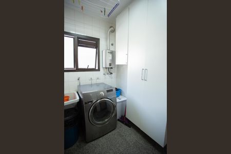 Apartamento para alugar com 147m², 3 quartos e 3 vagas Apartamento para alugar com 147m², 3 quartos e 3 vagasÁrea de Serviço