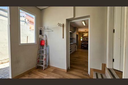 Casa à venda com 720m², 5 quartos e 6 vagas Casa à venda com 720m², 5 quartos e 6 vagasÁrea de Serviço