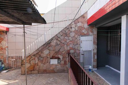 Casa à venda com 287m², 4 quartos e sem vaga Casa à venda com 287m², 4 quartos e sem vagaQuintal