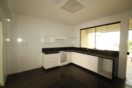 Cozinha de casa para alugar com 5 quartos, 500m² em Mangabeiras, Belo Horizonte