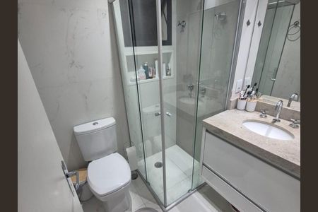 Apartamento à venda com 57m², 2 quartos e 1 vaga Apartamento à venda com 57m², 2 quartos e 1 vagaBanheiro da Suíte