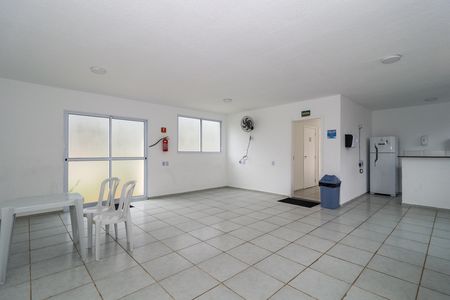 Apartamento para alugar com 43m², 2 quartos e sem vagaÁrea comum - Salão de festas