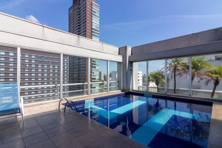 Studio à venda com 60m², 1 quarto e 1 vaga Studio à venda com 60m², 1 quarto e 1 vagaÁrea comum - Piscina