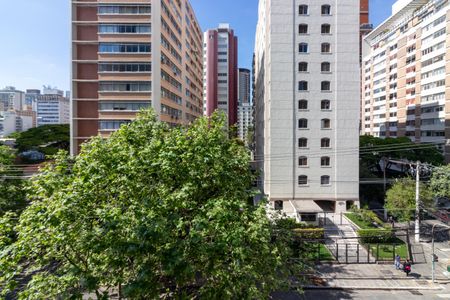 Studio à venda com 60m², 1 quarto e 1 vaga Studio à venda com 60m², 1 quarto e 1 vagaVista da Sacada