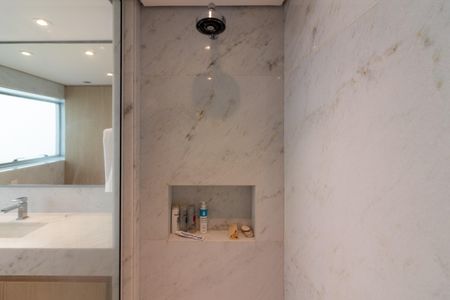 Studio à venda com 60m², 1 quarto e 1 vaga Studio à venda com 60m², 1 quarto e 1 vagaBanheiro