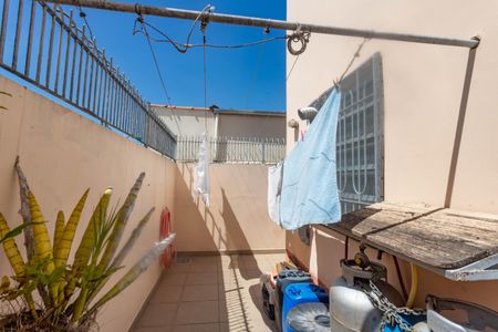 Casa à venda com 116m², 3 quartos e 1 vaga Casa à venda com 116m², 3 quartos e 1 vagaQuintal