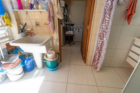 Casa à venda com 116m², 3 quartos e 1 vaga Casa à venda com 116m², 3 quartos e 1 vagaÁrea de serviço