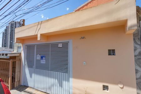 Casa à venda com 116m², 3 quartos e 1 vaga Casa à venda com 116m², 3 quartos e 1 vagaFachada