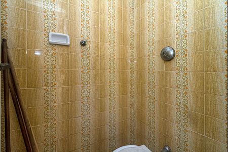 Casa à venda com 126m², 3 quartos e 3 vagas Casa à venda com 126m², 3 quartos e 3 vagasBanheiro de Serviço