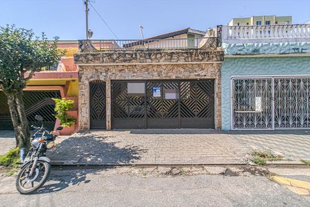 Casa à venda com 126m², 3 quartos e 3 vagas Casa à venda com 126m², 3 quartos e 3 vagasFachada