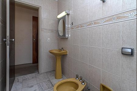 Casa à venda com 126m², 3 quartos e 3 vagas Casa à venda com 126m², 3 quartos e 3 vagasBanheiro da Suíte