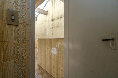 Casa à venda com 126m², 3 quartos e 3 vagas Casa à venda com 126m², 3 quartos e 3 vagasBanheiro de Serviço