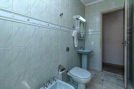 Casa à venda com 126m², 3 quartos e 3 vagas Casa à venda com 126m², 3 quartos e 3 vagasBanheiro Social