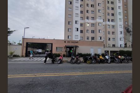 Apartamento à venda com 60m², 2 quartos e sem vagaFachada e portaria