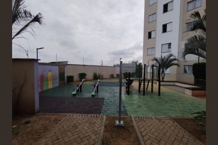 Apartamento à venda com 60m², 2 quartos e sem vagaÁrea comum - Playground