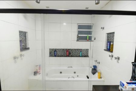 Apartamento à venda com 132m², 3 quartos e 1 vagaBanheiro da Suíte