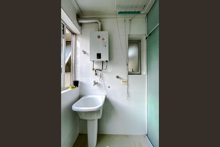 Apartamento à venda com 69m², 3 quartos e 1 vagaÁrea de Serviço