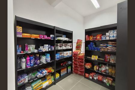 Apartamento para alugar com 39m², 2 quartos e sem vaga Apartamento para alugar com 39m², 2 quartos e sem vagaÁrea comum - mercado