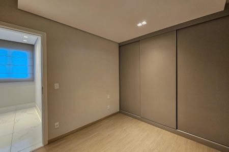 Apartamento à venda com 168m², 3 quartos e 3 vagasQuarto 2