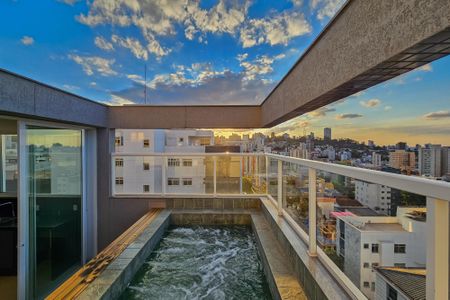 Apartamento à venda com 168m², 3 quartos e 3 vagasCobertura