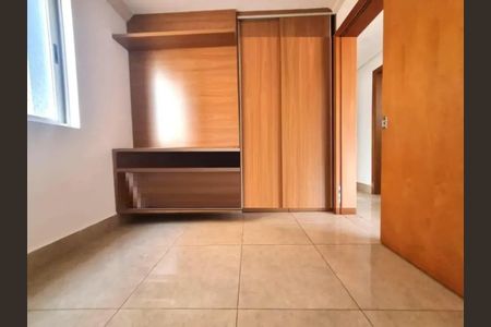 Apartamento à venda com 78m², 3 quartos e 2 vagasFoto 03