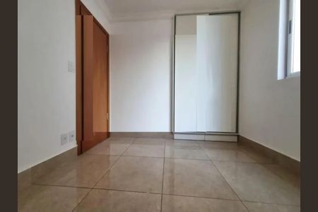 Foto 04 de apartamento à venda com 3 quartos, 78m² em Salgado Filho, Belo Horizonte
