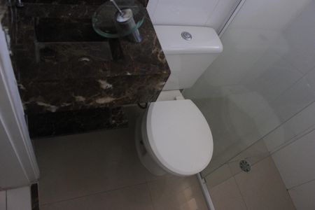 Apartamento à venda com 120m², 4 quartos e 2 vagasBanheiro social 2