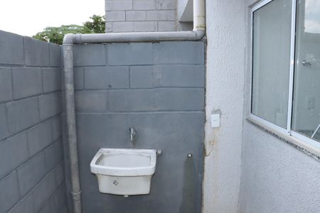 Casa de Condomínio para alugar com 2 quartos, 50m² em Jardim Santana, Cotia
