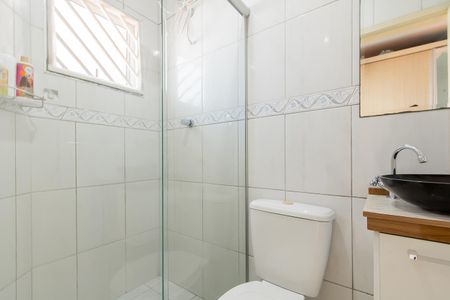 Casa à venda com 179m², 3 quartos e 2 vagas Casa à venda com 179m², 3 quartos e 2 vagasBanheiro da Suíte