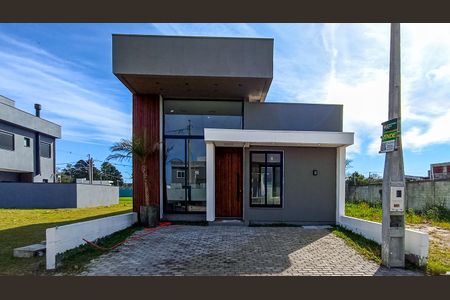 Casa de condomínio à venda com 98m², 3 quartos e 2 vagas Casa de condomínio à venda com 98m², 3 quartos e 2 vagasFachada