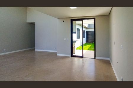 Casa de condomínio à venda com 98m², 3 quartos e 2 vagas Casa de condomínio à venda com 98m², 3 quartos e 2 vagasCozinha