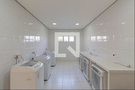 Studio para alugar com 29m², 1 quarto e 1 vaga Studio para alugar com 29m², 1 quarto e 1 vagaLavanderia