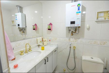 Apartamento à venda com 107m², 3 quartos e 2 vagasBanheiro Social