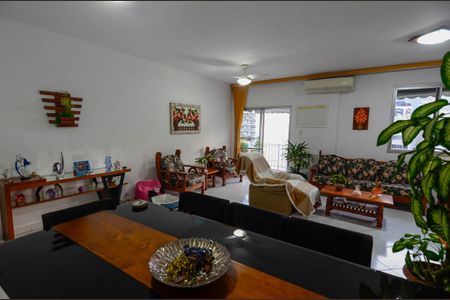 Apartamento à venda com 107m², 3 quartos e 2 vagasSala