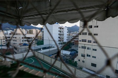 Apartamento à venda com 107m², 3 quartos e 2 vagasVista Quarto 2