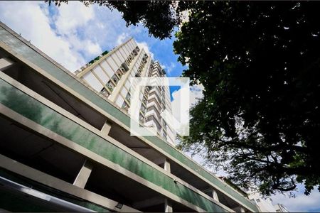 Apartamento à venda com 107m², 3 quartos e 2 vagasFachada