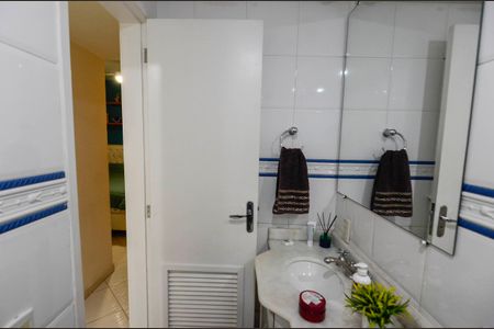 Apartamento à venda com 107m², 3 quartos e 2 vagasBanheiro da Suíte