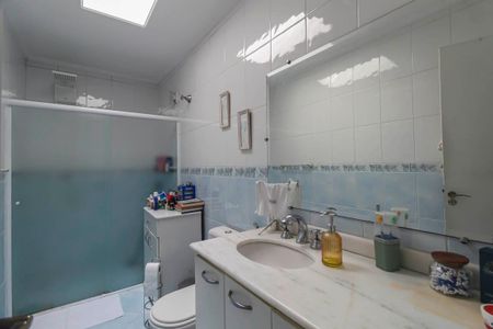 Casa à venda com 100m², 3 quartos e 2 vagas Casa à venda com 100m², 3 quartos e 2 vagasBanheiro da Suíte