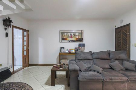 Casa à venda com 100m², 3 quartos e 2 vagas Casa à venda com 100m², 3 quartos e 2 vagasSala