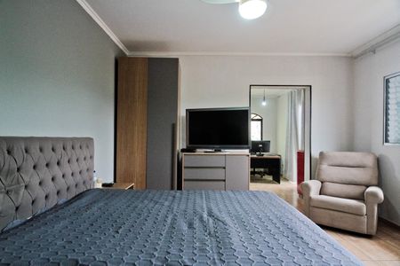 Casa para alugar com 263m², 4 quartos e 3 vagas Casa para alugar com 263m², 4 quartos e 3 vagasSuíte